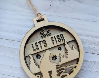 Adorno navideño de pesca en el hielo de madera cortado con láser / Decoración navideña hecha a mano / Adorno rústico de invierno