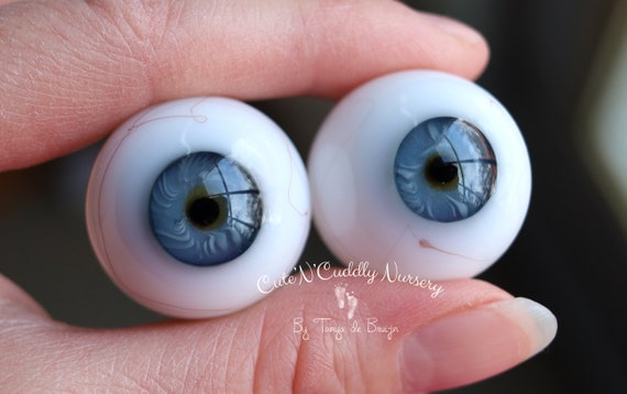 Reborn glass eyes sales