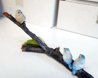 Georgetown-miniatuur voor de sprookjestuin: sialia op tak en lieveheersbeestje-166627