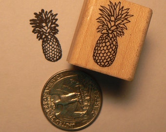 P24 Pineapple rubber stamp miniature