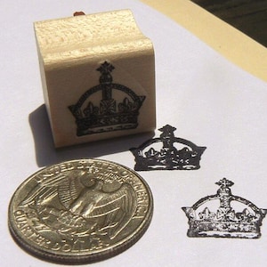 P24 Miniature crown rubber stamp wood mounted