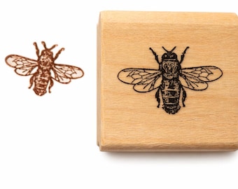 P22  Tiny Bee rubber stamp miniature