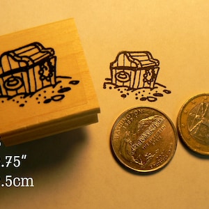 P96 Miniature treasure chest rubber stamp