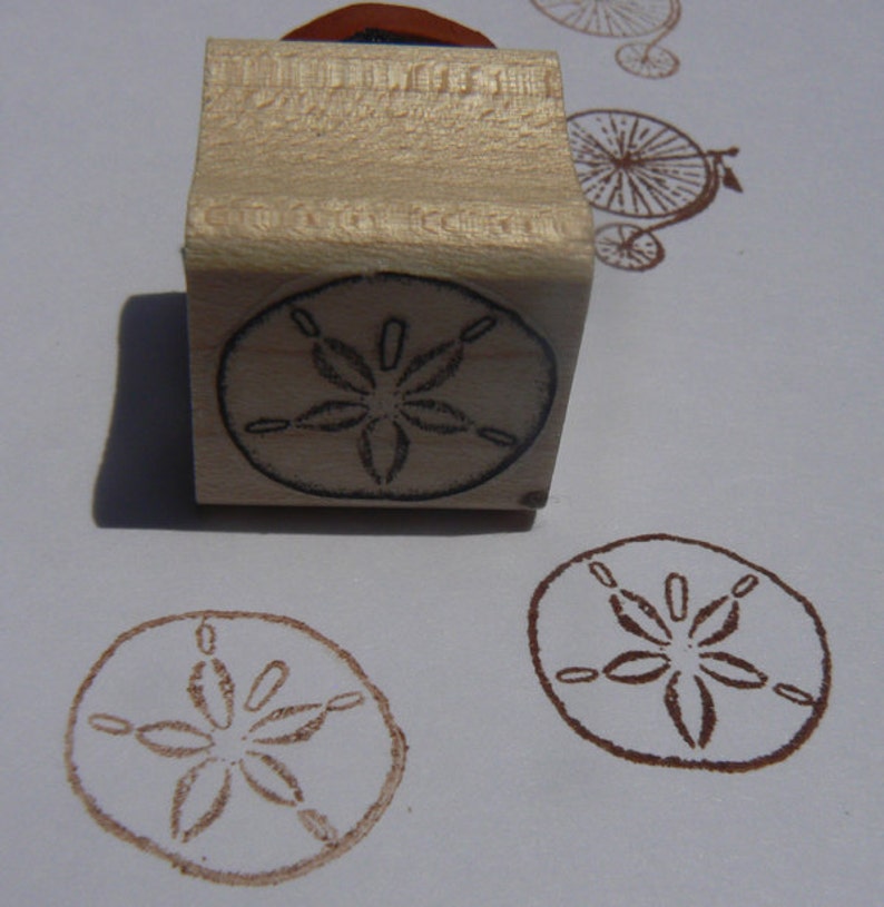 Miniature seadollar rubber stamp Wm P24 image 1