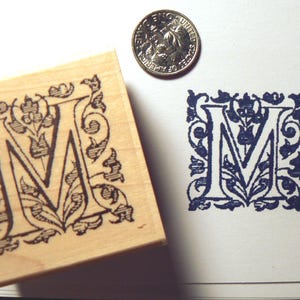 Buchstabe M Stempelgummi Holzmontiertes Monogramm P37