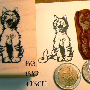 P63 Yawning kitten rubber stamp