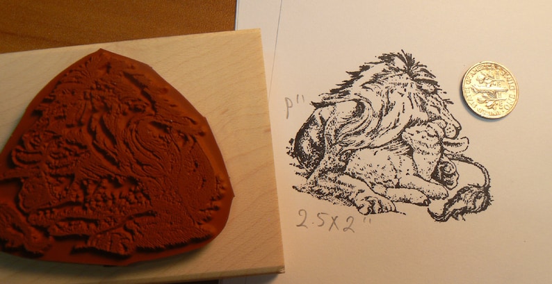 P11 Lion and lamb rubber stamp image 2