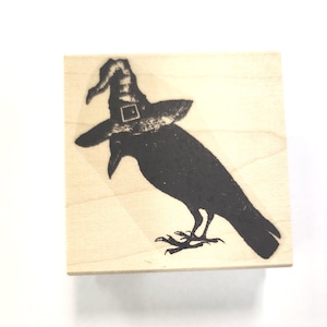 Tampon en caoutchouc Corbeau avec chapeau de sorcière P60