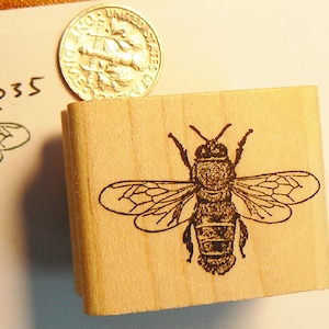 P35 Bee rubber stamp