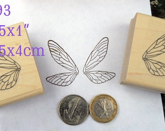 P93 Small butterfly wings rubber stamp., hand drawn