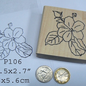 P106 ローズヒップの花のゴム印