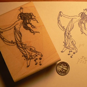 Tanzende Frau Stempel Holz montiert p15