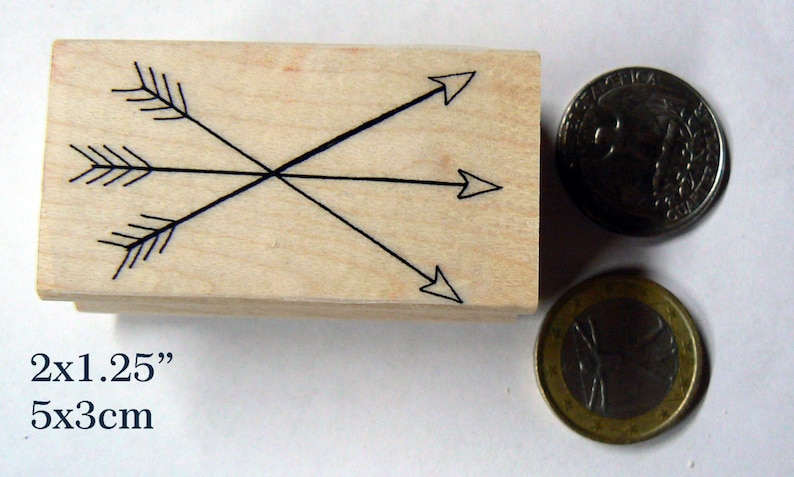 P106 Three arrows crossed rubber stamp