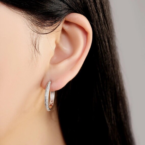 Orecchini a cerchio creolo con pavé di pietra bianca, gioiello pregiato europeo per le donne, regalo alla moda in argento sterling massiccio 925  36