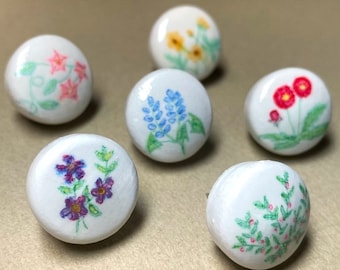 Spring Flower Push Pins, Hand Painted Pins, Wood, Summer Flowers, Miniature Art, Cork Board Tacks, Decorative Pins, Teacher Gift, Office