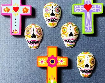 Dia de los Muertos Push Pins, Day of Dead Tacks, Hand Painted Wood Pins, Crosses, Sugar Skulls, Calavera, Mexican Holiday, Decorative Pins