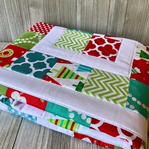 Christmas Boxes Quilt: Christmas Quilt, Holiday Quilt, Baby Quilt, Modern Quilt, Handmade, Ready to Ship, Blanket, Christmas, Gift,Holiday,