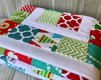 Christmas Boxes Quilt: Christmas Quilt, Holiday Quilt, Baby Quilt, Modern Quilt, Handmade, Ready to Ship, Blanket, Christmas, Gift,Holiday,