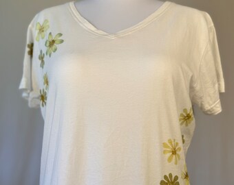 ECO PRINTED V Neck T Shirt RELAXED Fit, Color White, w/ Hammered Cosmos and Zinnia Flowers, Size Large #2