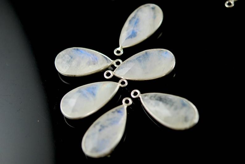moonstone pendant in sterling silver 2 pieces 20.00