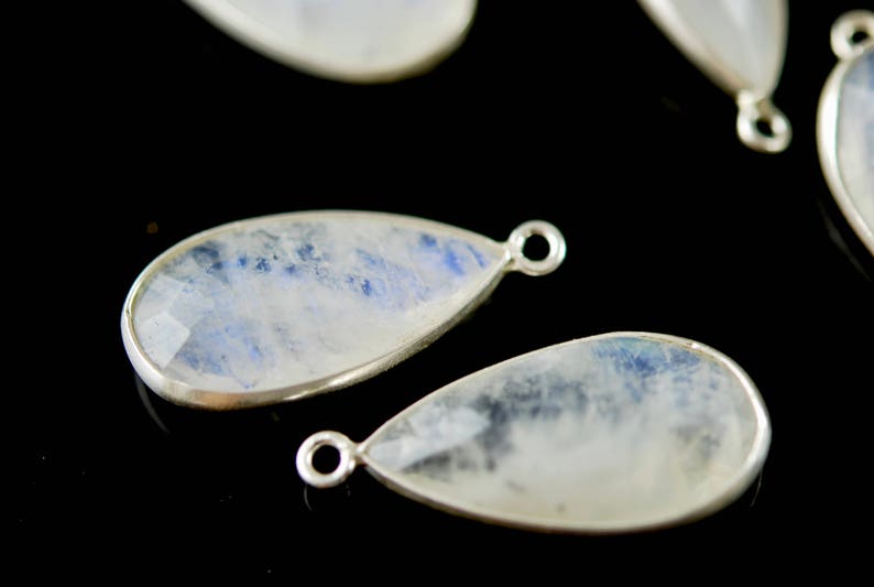 moonstone pendant in sterling silver 2 pieces 20.00