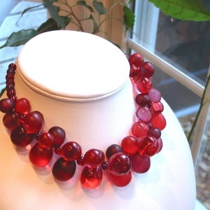 Red and Purple Grapes Necklace image 3