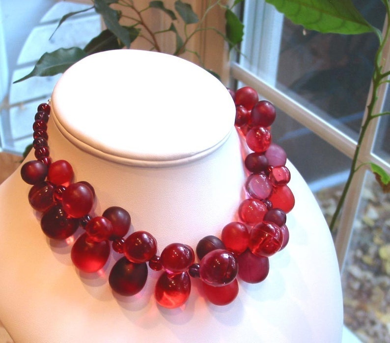 Red and Purple Grapes Necklace image 3