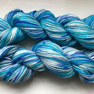 Unique sock yarn, hand painted, marine blue, turquoise with some white 100g image 4