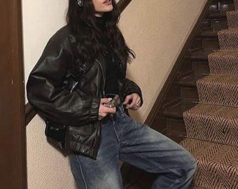 Winters Vintage-Inspired Oversized Black Leather Bomber Jacket | Loose Fit | Streetwear Essential |  Unique Classy Style - Valentines gifts