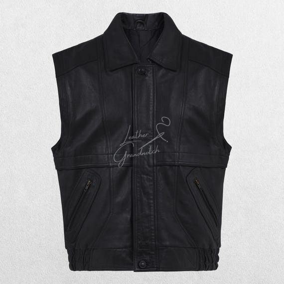 Vintage Biker Lederweste mit Totenkopfmotiven ausgestattet braun