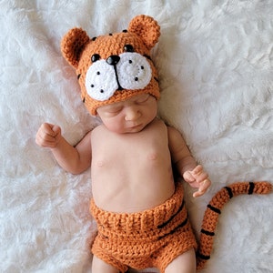 Newborn Tiger Outfit Baby Tiger hat-animal hat Tiger Set Newborn photo prop-Crochet baby outfit Halloween costume Year of the tiger image 2