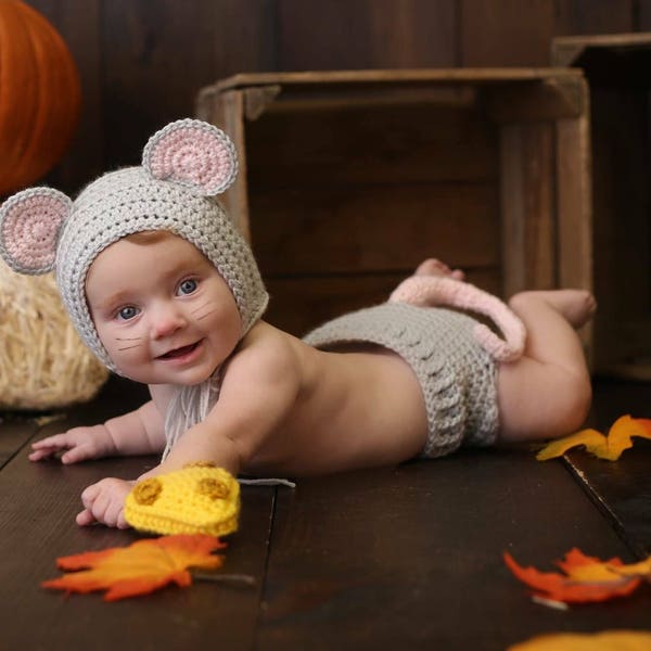 Crochet Mouse Costume - Year of Rat - baby mouse Hat -Mouse outfit - Baby animal hat- newborn photo prop - mouse set - Halloween Costume