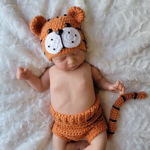 Newborn Tiger Outfit Baby Tiger hat-animal hat Tiger Set Newborn photo prop-Crochet baby outfit Halloween costume Year of the tiger image 3
