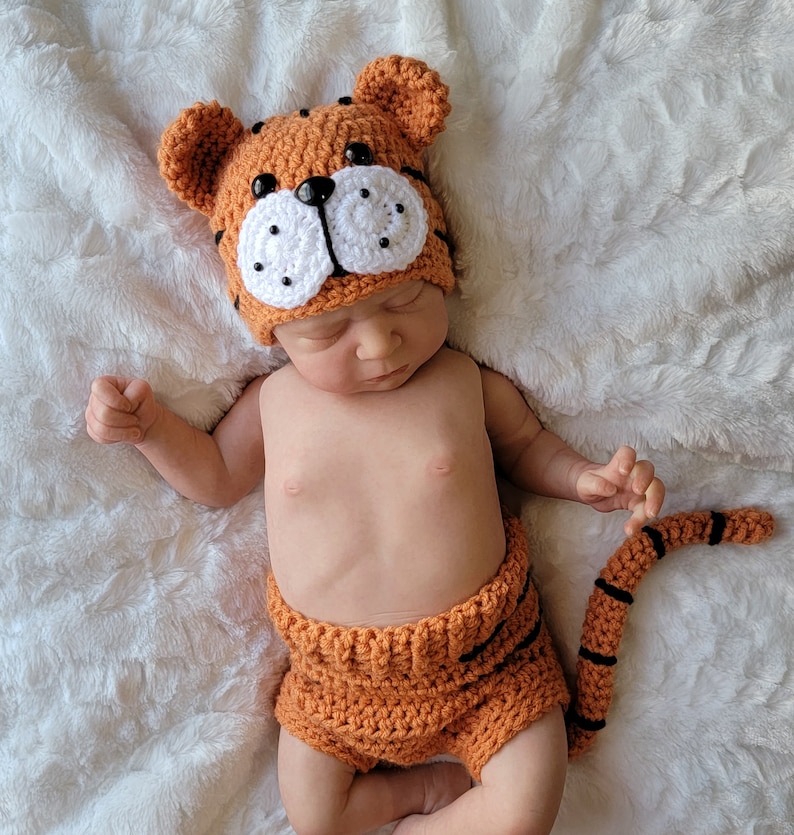 Newborn Tiger Outfit Baby Tiger hat-animal hat Tiger Set Newborn photo prop-Crochet baby outfit Halloween costume Year of the tiger image 3