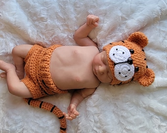 Tiger Outfit - Baby Tiger hat-animal hat-Tiger Set-photo Prop-Newborn photo prop-Crochet baby outfit-Halloween costume -Year of the tiger