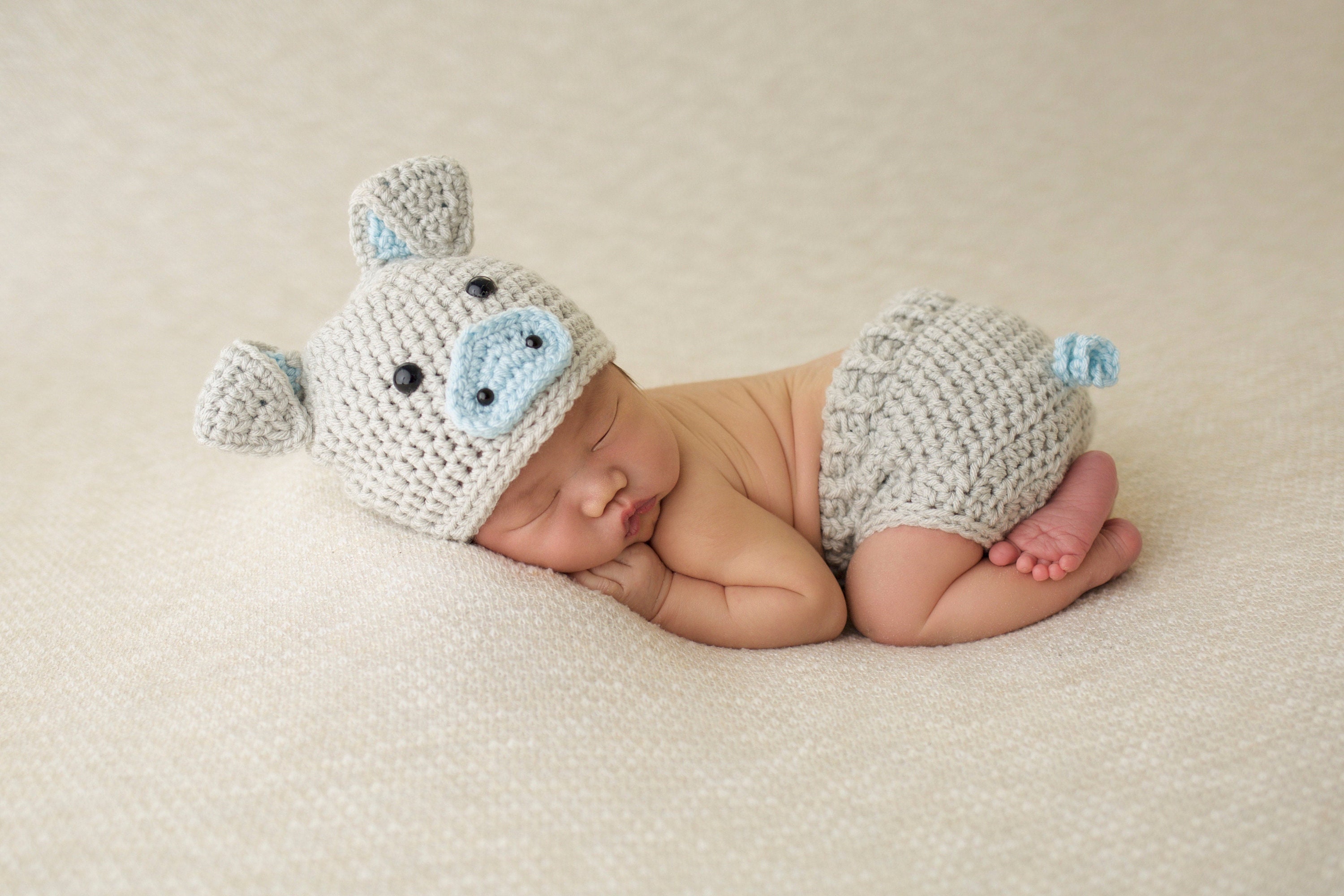 Crochet Pig Outfit, Newborn Photo Prop, Animal Halloween Costume