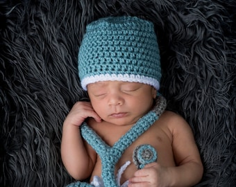 Crochet newborn baby scrub hat Stethoscope outfit- Scrub hat- Baby Surgeon Set- Doctor Set- Nurse scrub hat , photo prop- Halloween costume
