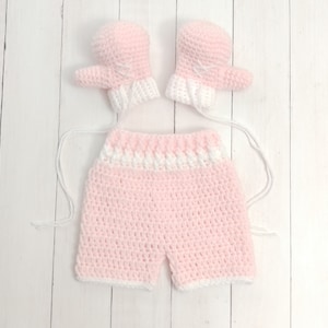 Crochet girl Boxing Set - Baby Boxing Set -Boxing Shorts - Boxing Gloves - Crochet Boxing Outfit - Newborn Photo Prop - newborn boxing set