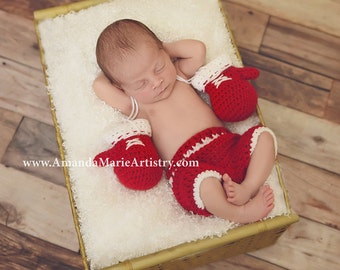 Crochet Boxing Set - Boxing gloves with trunks - newborn Boxing Outfit - Baby Boxing Set  - Newborn Photography prop - Halloween costume