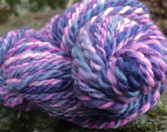 Handspun yarn, handpainted, lilac and purple