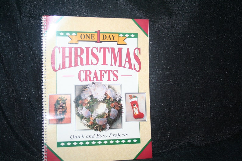 One 1 Day: Christmas Crafts