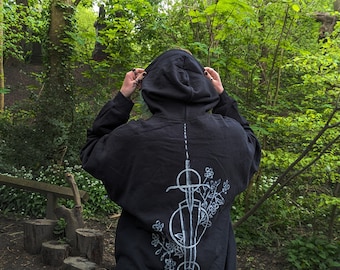 Gothic nightshade sword tee Unisex