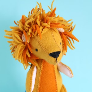 lion pdf pattern, felt lion pattern, diy lion, plush lion pattern, pdf toy pattern, plush pdf pattern, felt lion pdf, lion, L is for Lion