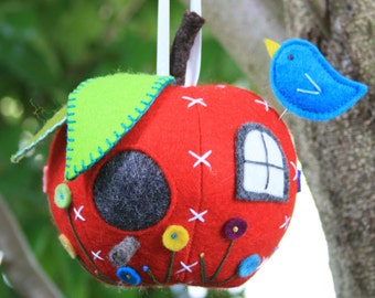 Apple House : Apple pincushion, apple sewing PDF, Pincushion pattern, apple pdf, plush pdf pattern, pincushion PDF, softie pdf pattern