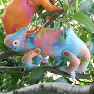 Karma Chameleon : chameleon pattern, lizard pattern, plush chameleon , chameleon toy, felt chameleon, lizard toy, toy sewing pattern