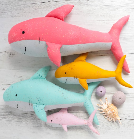 Shark Sewing Pattern PDF – Beginner Soft Toy in 4 Sizes (9″–19″), Instant download