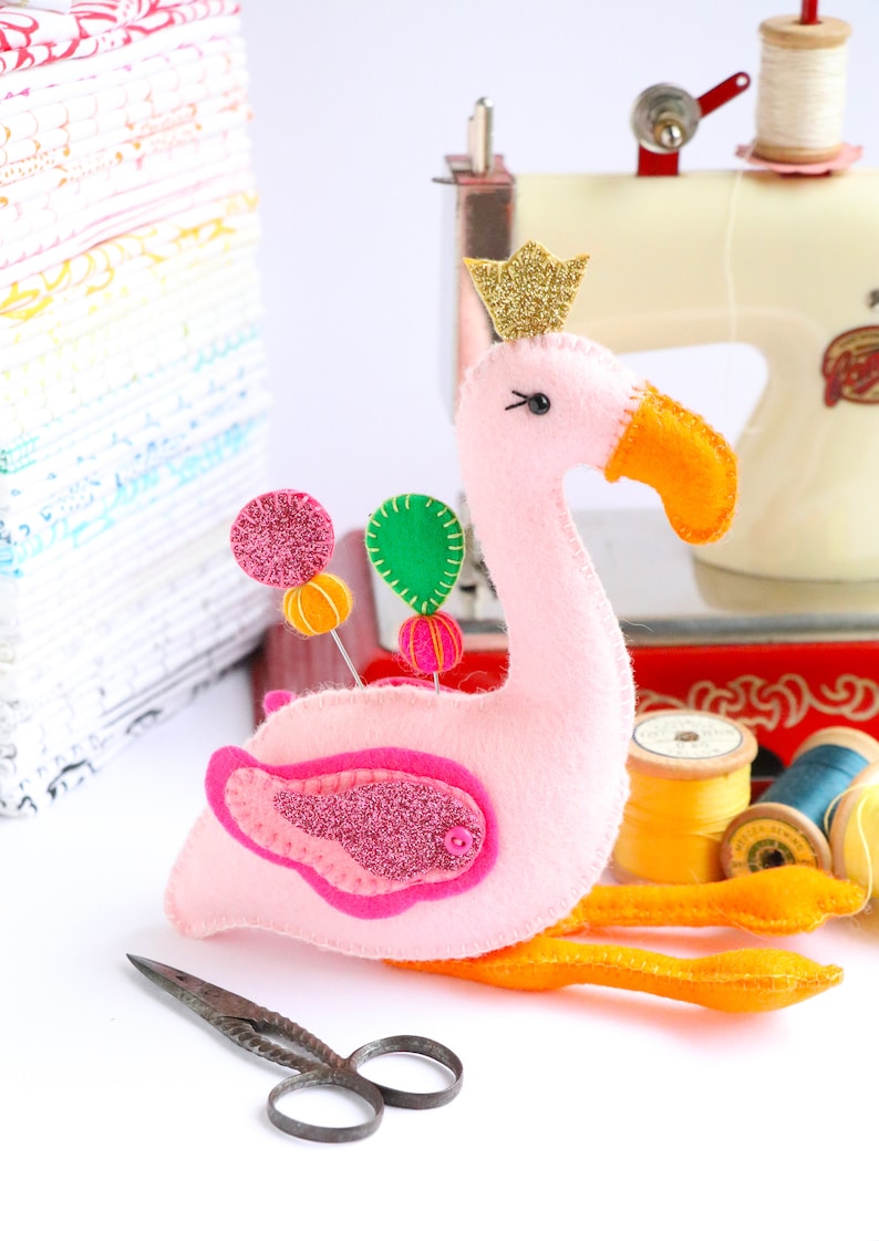 Flamingo pin cushion pattern, needle minder, plush sewing pattern, instant download, felt flamingo pincushion image 5