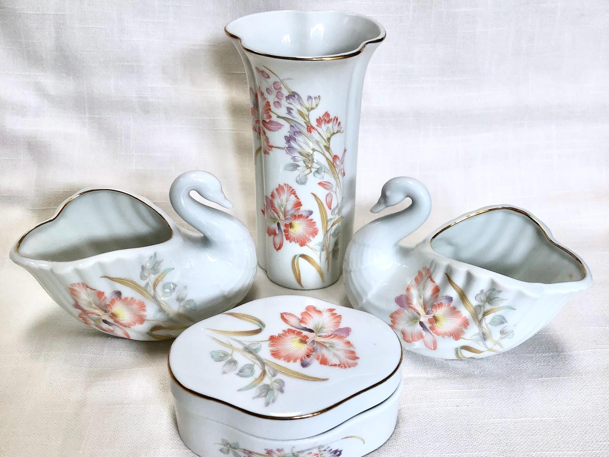 Japanese Swan Vase - Etsy - Page 2