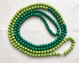 Vintage Extra Long Green Two Tone Lucite Plastic Beaded Necklace 60"