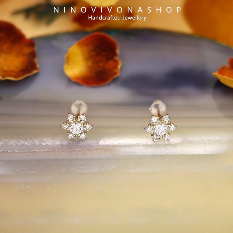 Reffeer Solid 925 Sterling Silver Snowflake Earrings Drops For